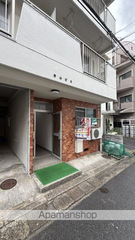 片山ビルの玄関写真