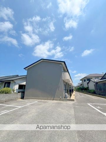 コーポヤスモトの外観写真