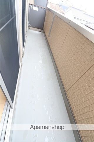 クレセントM Vの内装写真