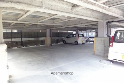 高知県高知市朝倉東町[1R/27m2]の駐車場