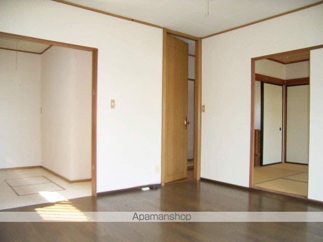 仙台市宮城野区 2階建 築45年の内装写真