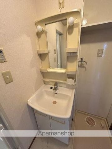 アドバンテージ IVの内装写真