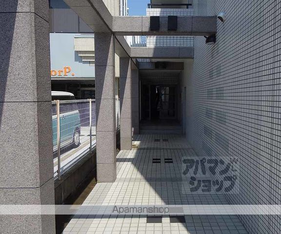 コモド長岡京の玄関写真