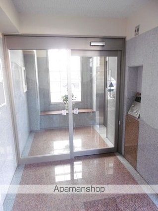 ベルメゾン新田東[2LDK/49.22m2]のエントランス