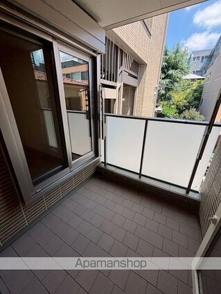 東京都渋谷区初台２丁目[1K/33.95m2]のバルコニー