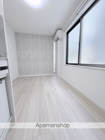 GRIP蓮根の内装写真