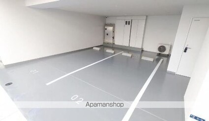 ＡＬＴＥＲＮＡ住吉[1R/25.46m2]の駐車場1
