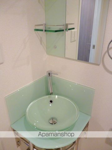 SEST 新大阪の内装写真