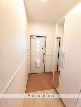 フローラ愛知川[1LDK/50.08m2]の玄関