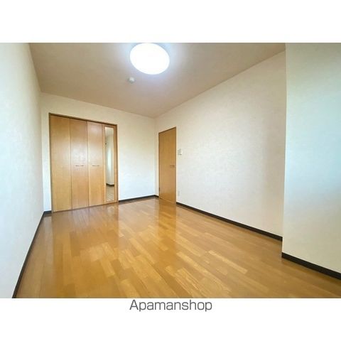 ピュアライフ坂井IIの内装写真