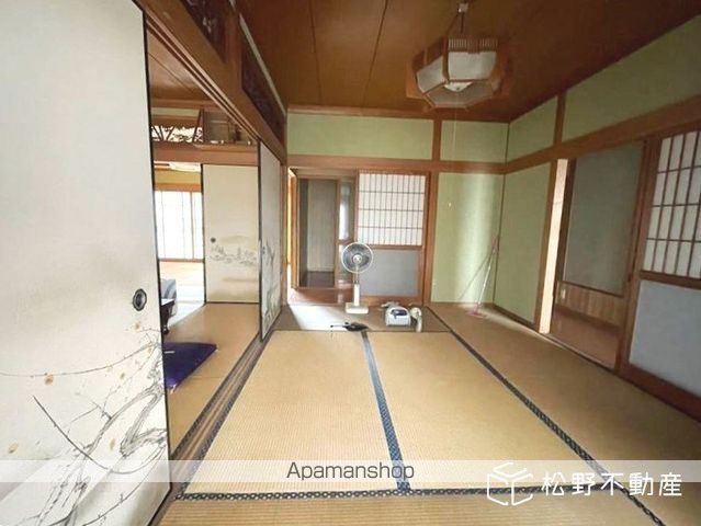 本四備讃線 宇多津駅 徒歩70分 2階建 築49年の内装写真