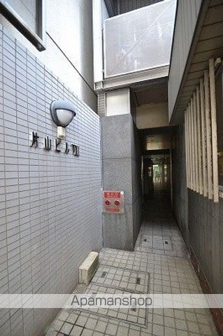 第8片山ビルの玄関写真