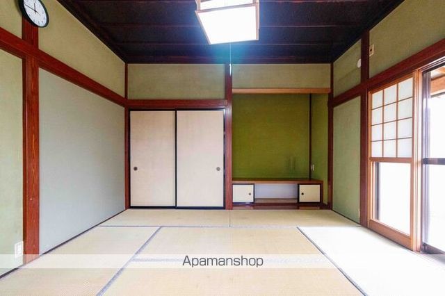 あいの風とやま鉄道 小杉駅 徒歩6分 2階建 築52年の内装写真
