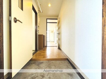 マンションマルノ[3LDK/67.35m2]の玄関