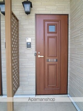 山梨県南アルプス市西野[1LDK/45.02m2]のエントランス2