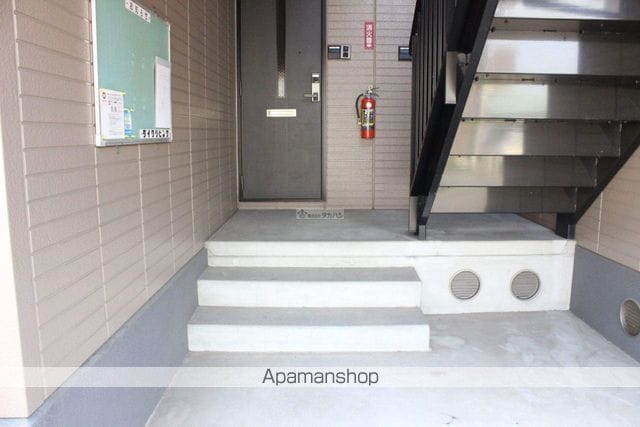 セジュールカワイ B棟の玄関写真