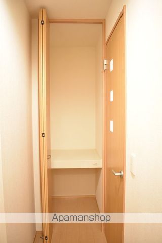 サウザンド・チカラの内装写真