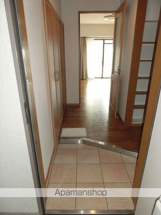 メゾン十番丁[1R/46.38m2]の玄関