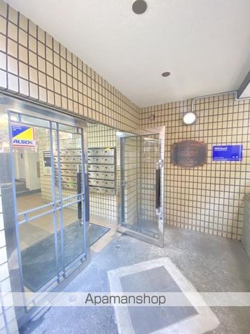 MAISONDESEMAILLESの玄関写真
