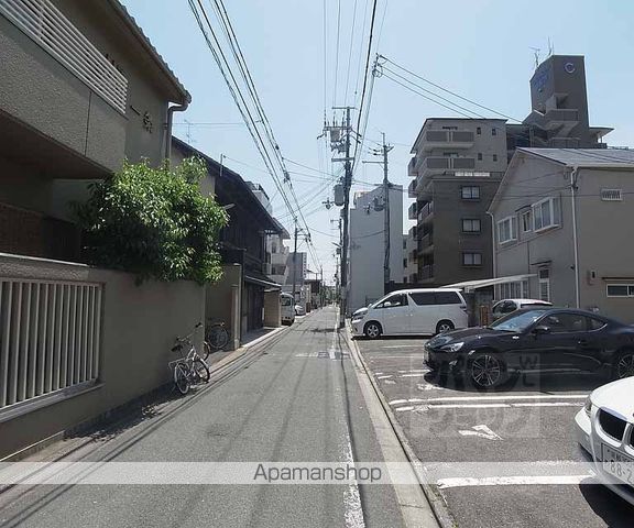 グランレブリー御所西の周辺写真