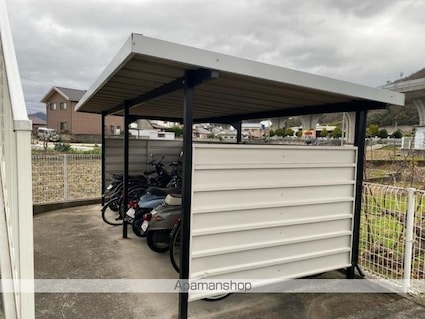 シャトル西春日Ａ・Ｂ棟[1K/23.4m2]の共用部4