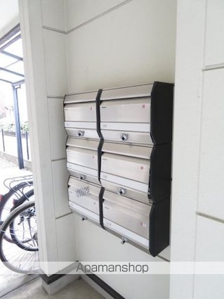 ファミーユ木々人[1K/26.67m2]のエントランス3