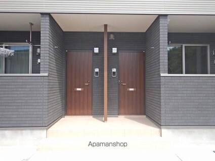 マーヴェラス　Ｅ[2LDK/54.85m2]のエントランス