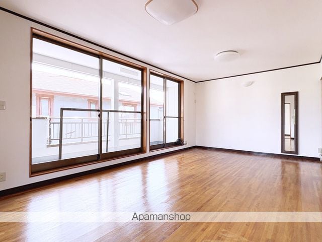 於呂戸建貸家の内装写真