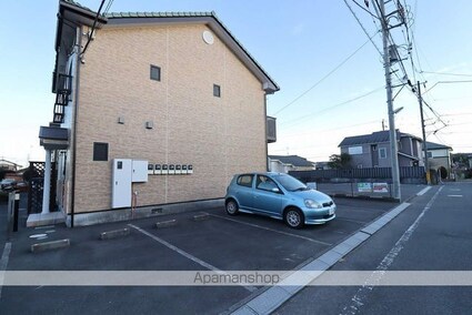 Ｓｗｅｅｔｓ　Ｖｉｌｌａ　Ａ棟[2DK/52.8m2]の駐車場