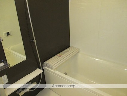 ＩＳ（イズ）[2LDK/63.03m2]のバス