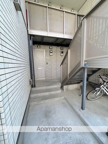 OLIVE HOUSEの玄関写真