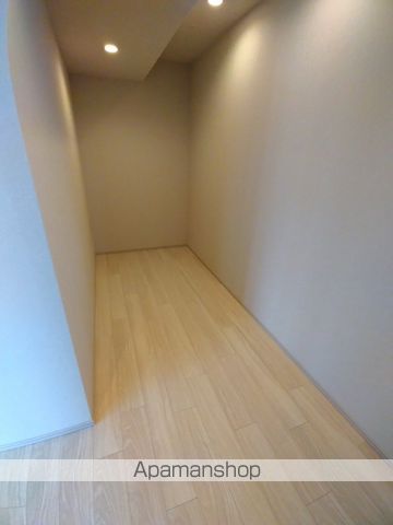 ブランズタワー大阪本町の内装写真