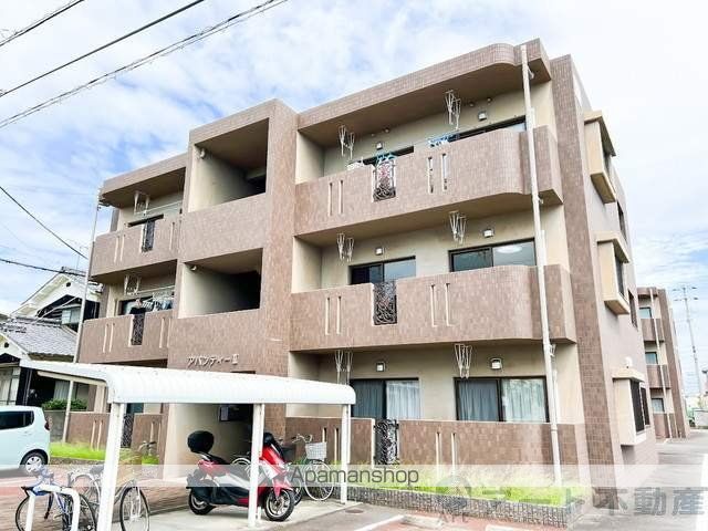 アバンティーIIの外観写真