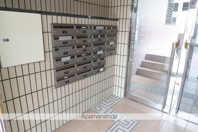 シャルム名東の玄関写真