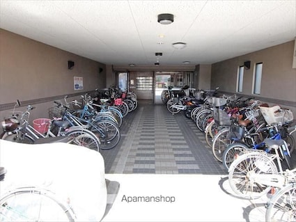 フェニックス山越[3LDK/72m2]の共用部5