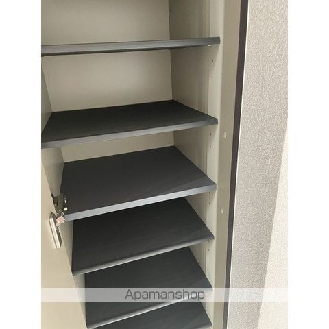 アンプルール リーブル 鉦和の内装写真
