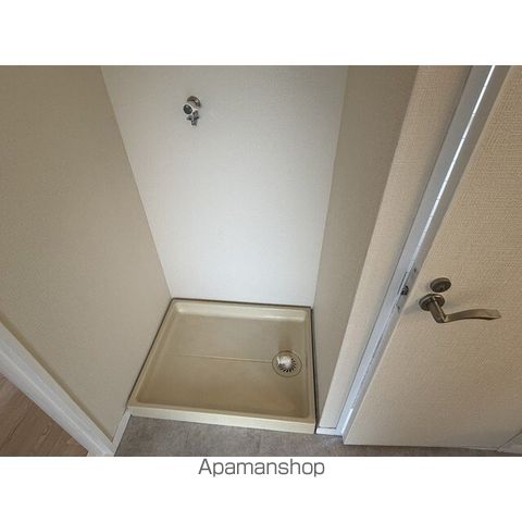 小茂根ビルの内装写真