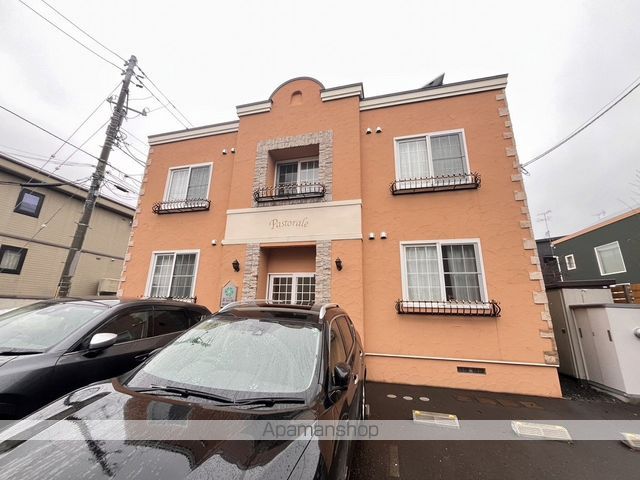 ルミエール宮の森2ー8の外観写真