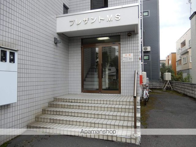 プレザントMSの玄関写真