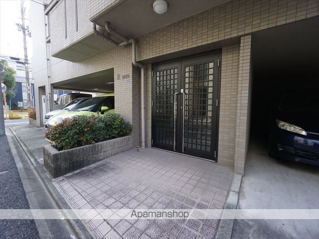 泉2000の玄関写真