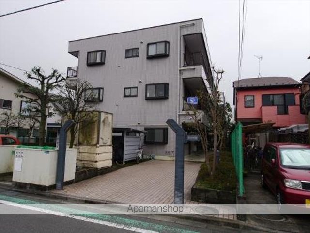 カーサ千代田の玄関写真
