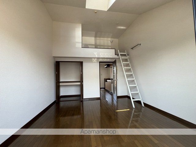 アヴァンセ富沢南伍番館の内装写真