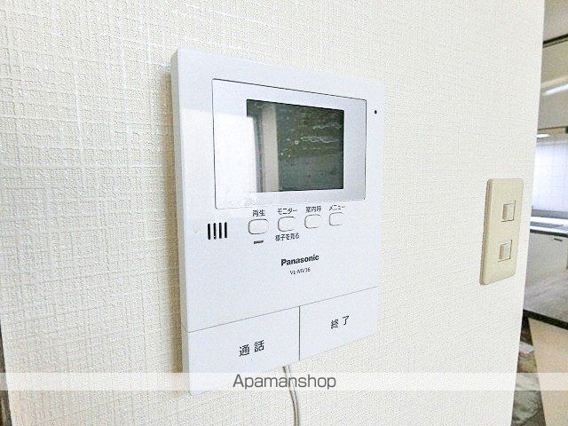 札幌市南区 3階建 築38年の内装写真