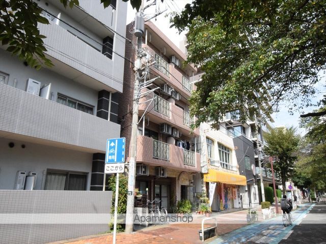 中田マンションの外観写真