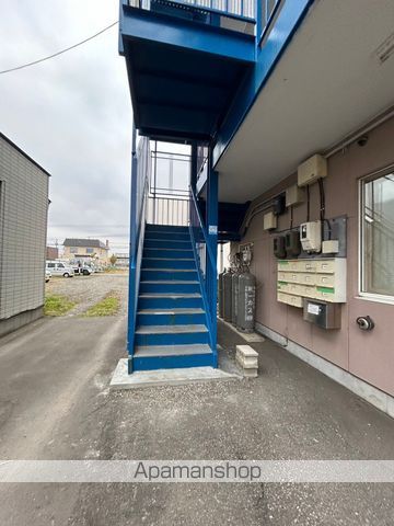 東堂ビルの玄関写真