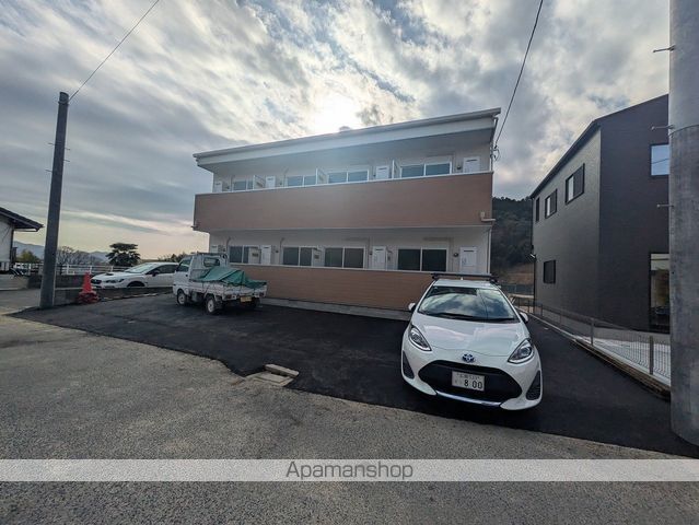 COLLINA中山新町の外観写真