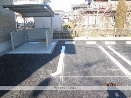 サンフローラ　サカド[1LDK/37.81m2]の駐車場