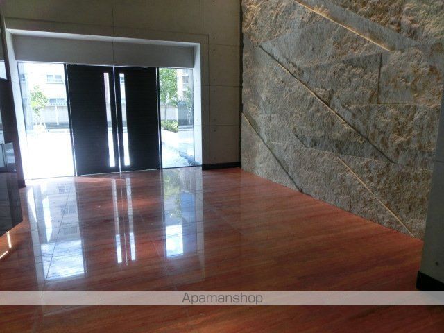 S−RESIDENCE新大阪駅前の玄関写真