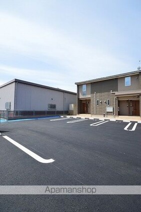 福岡県糟屋郡粕屋町仲原３丁目[1LDK/36.22m2]の駐車場