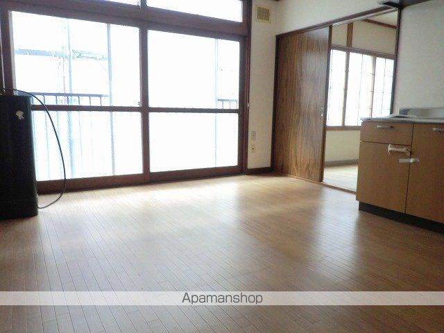 成田マンション第二の内装写真